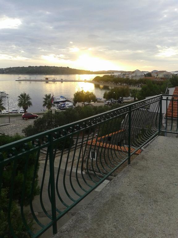 Apartments Lorio Vodice Exterior photo