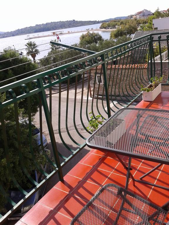 Apartments Lorio Vodice Exterior photo